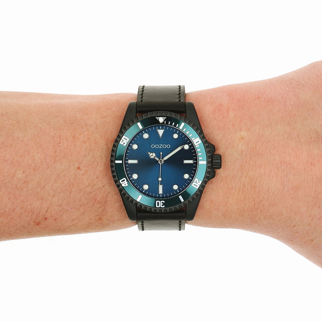 Black OOZOO watch with leather strap - C11118
