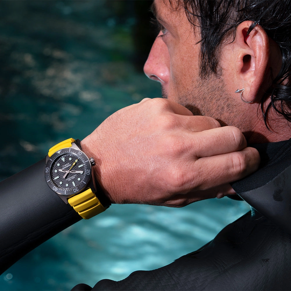 Deepwater Reef 200 3-Hand 40mm Rubber Band