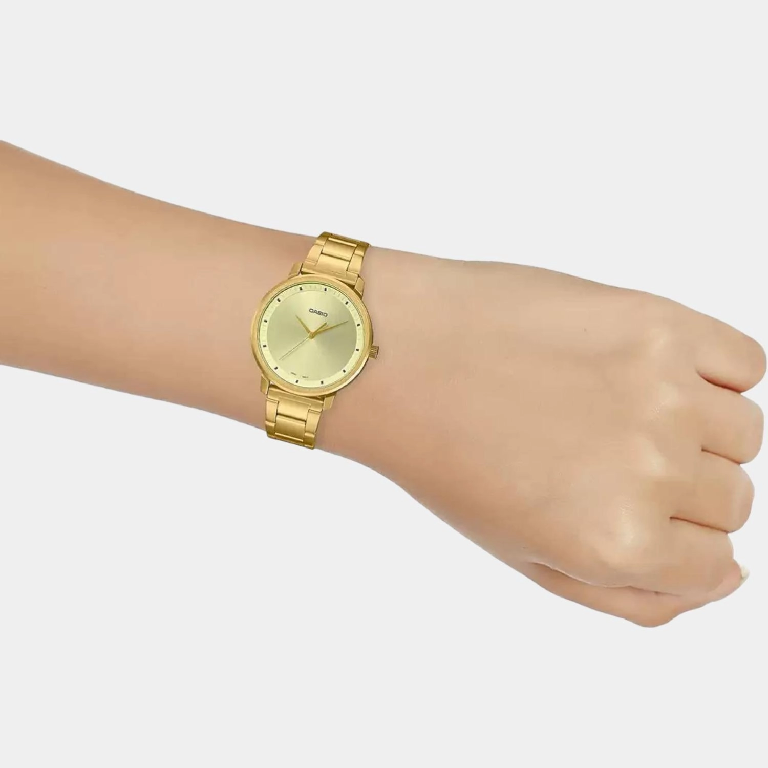 Enticer Women's Analog Stainless Steel Watch A1940 - LTP-B115G-9EVDF