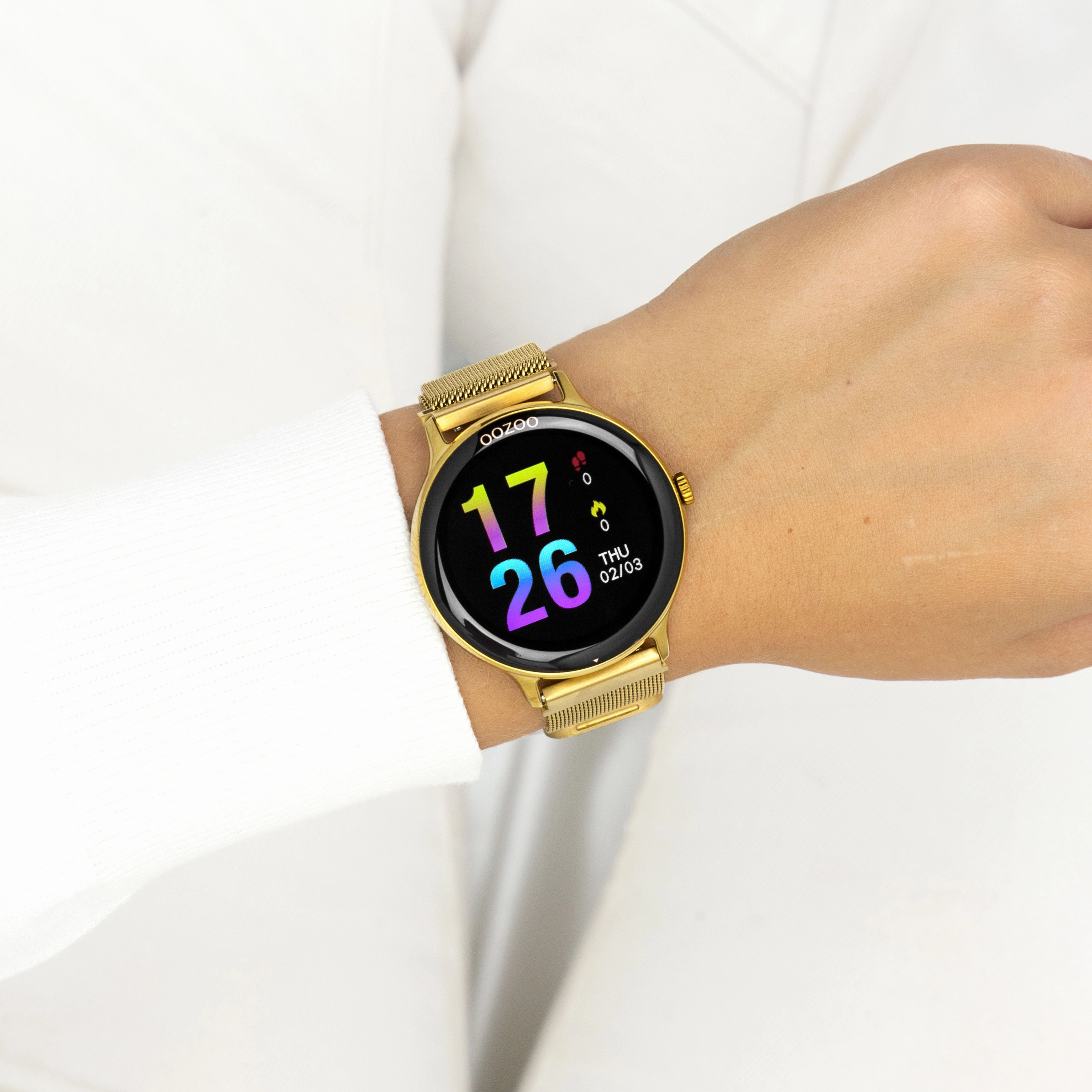 Gold coloured OOZOO smartwatch with gold coloured metal mesh bracelet - Q00136