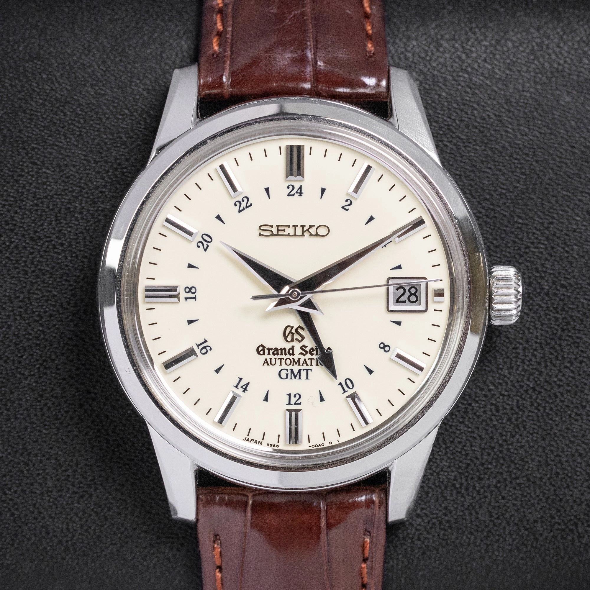 Grand Seiko Elegance GMT SBGM021