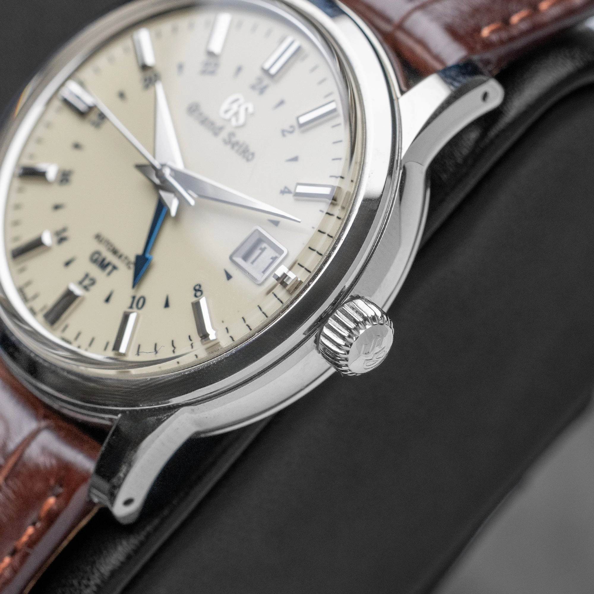 Grand Seiko GMT SBGM221