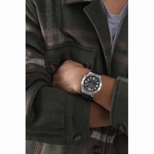 Guess Territory Silver Tone Date Gents Watch GW0322G1