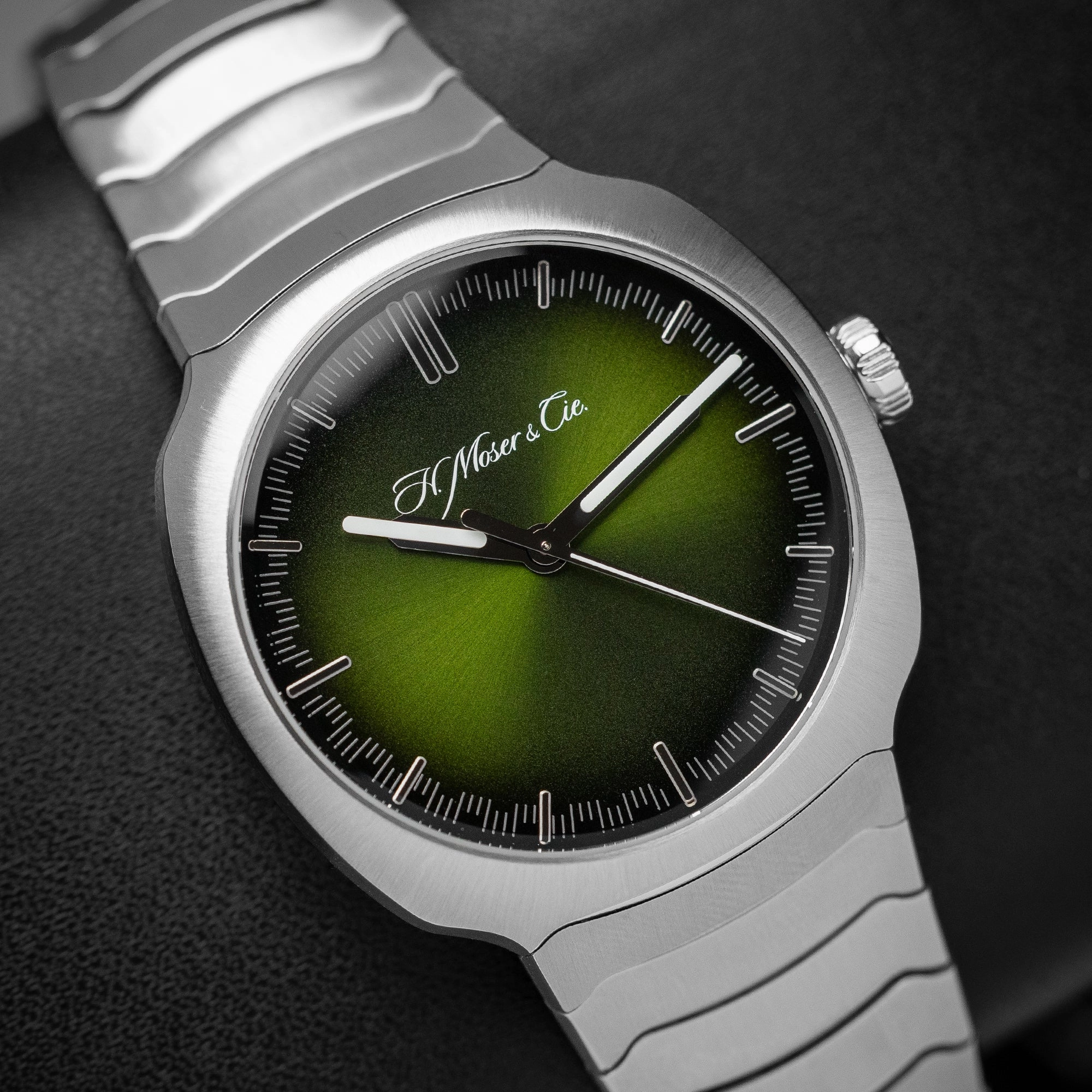 H.moser & Cie. Streamliner Center Seconds 6200-1200