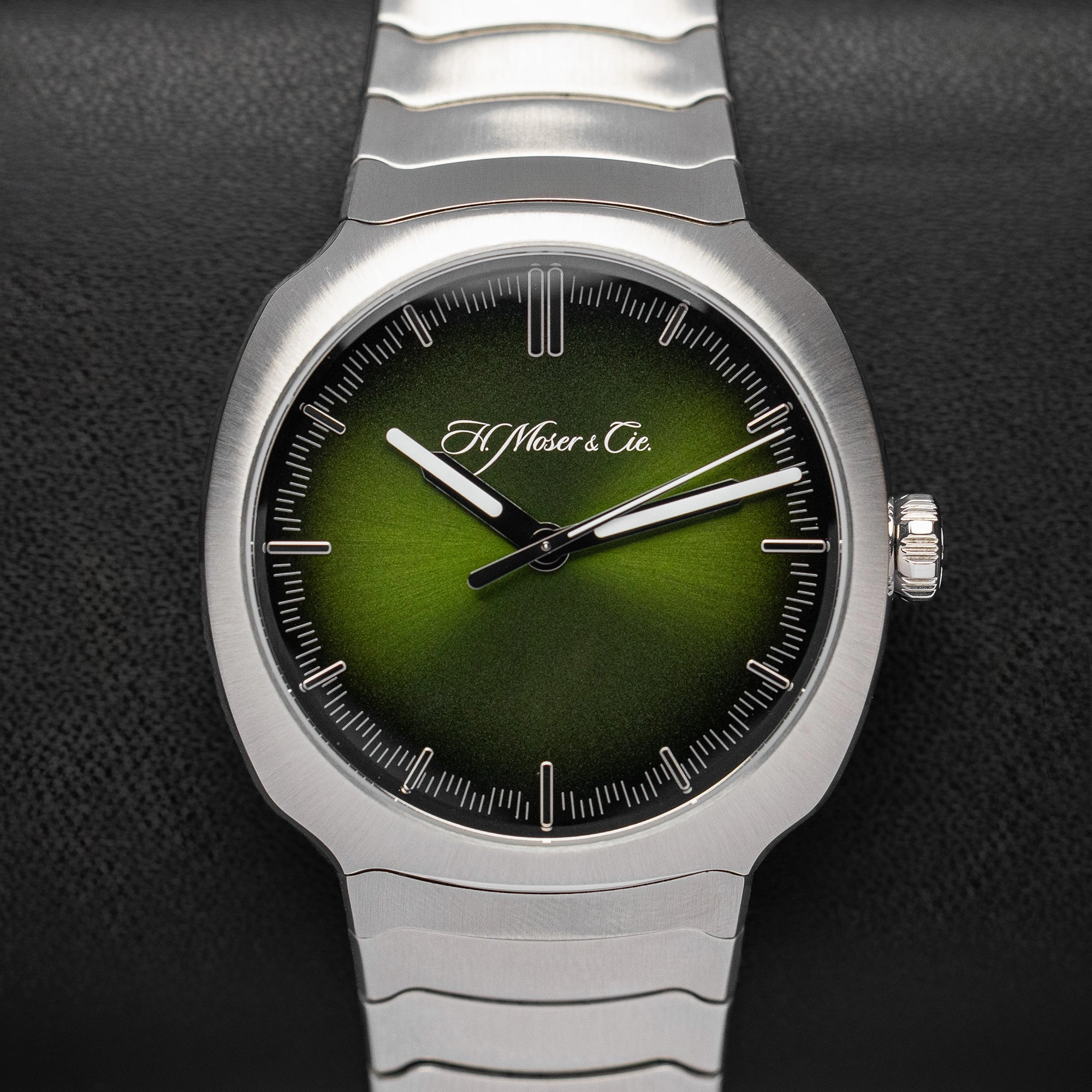 H.moser & Cie. Streamliner Center Seconds 6200-1200