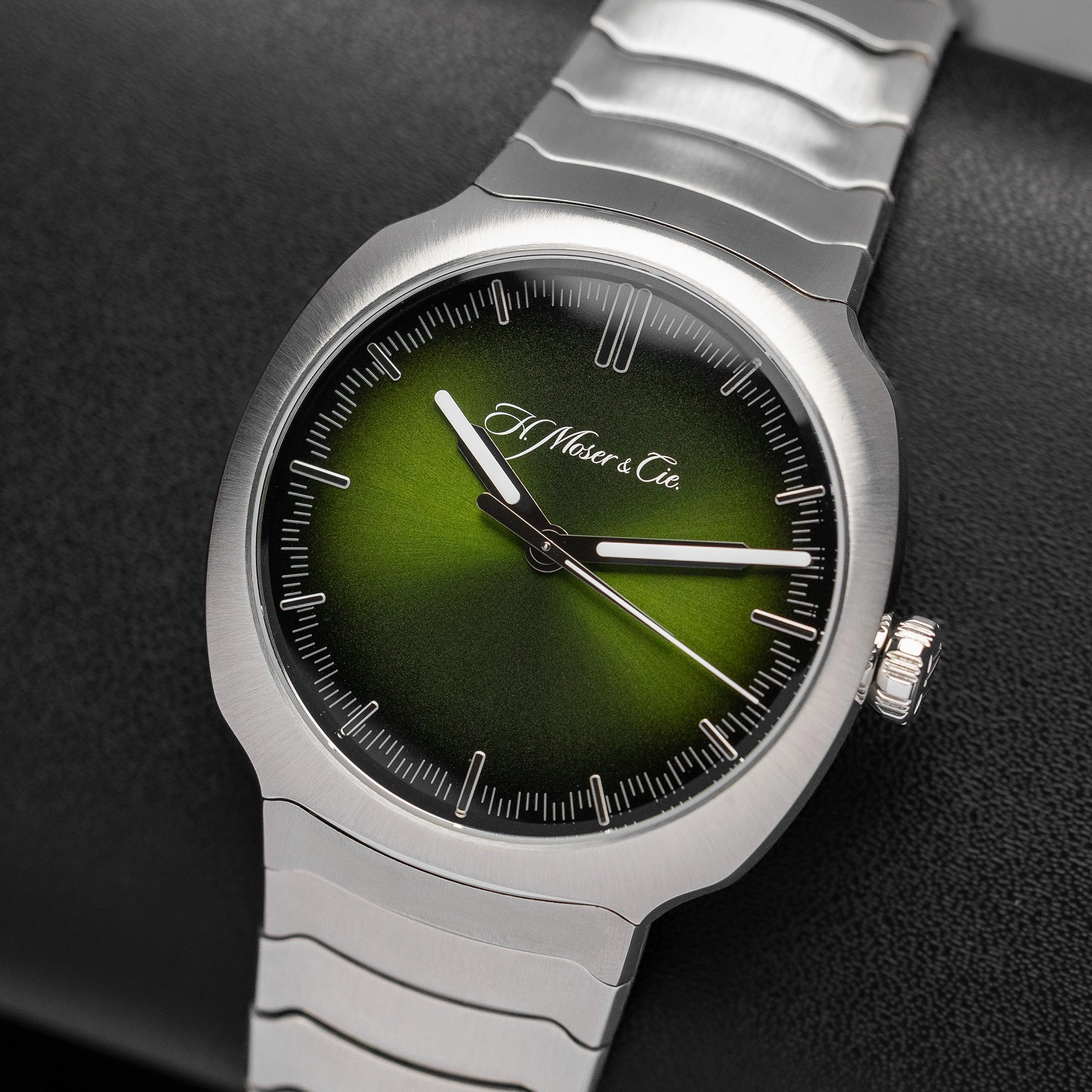 H.moser & Cie. Streamliner Center Seconds 6200-1200