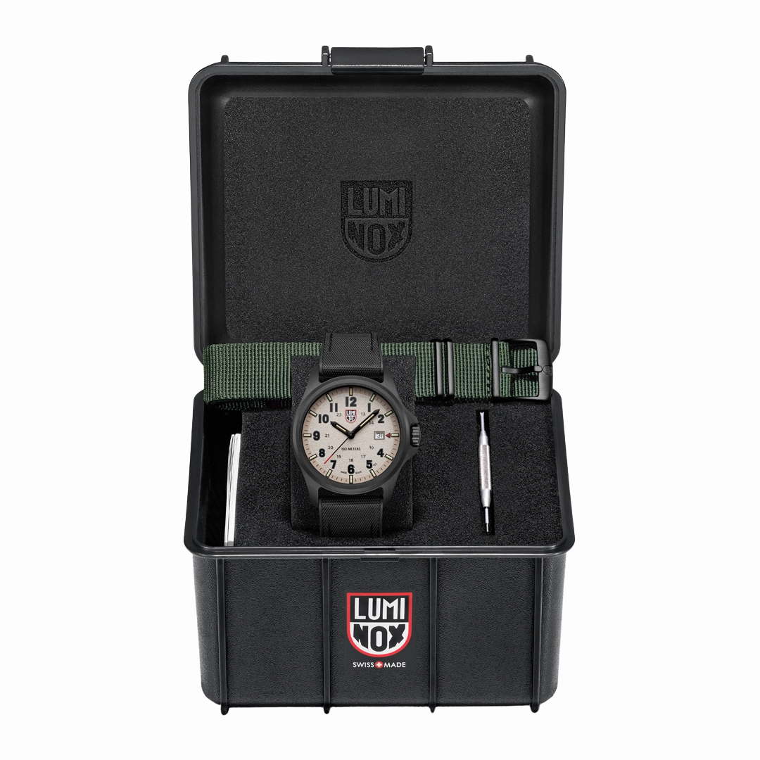 Luminox Atacama Field 43 mm Urban Adventure Watch XL.1971.SET
