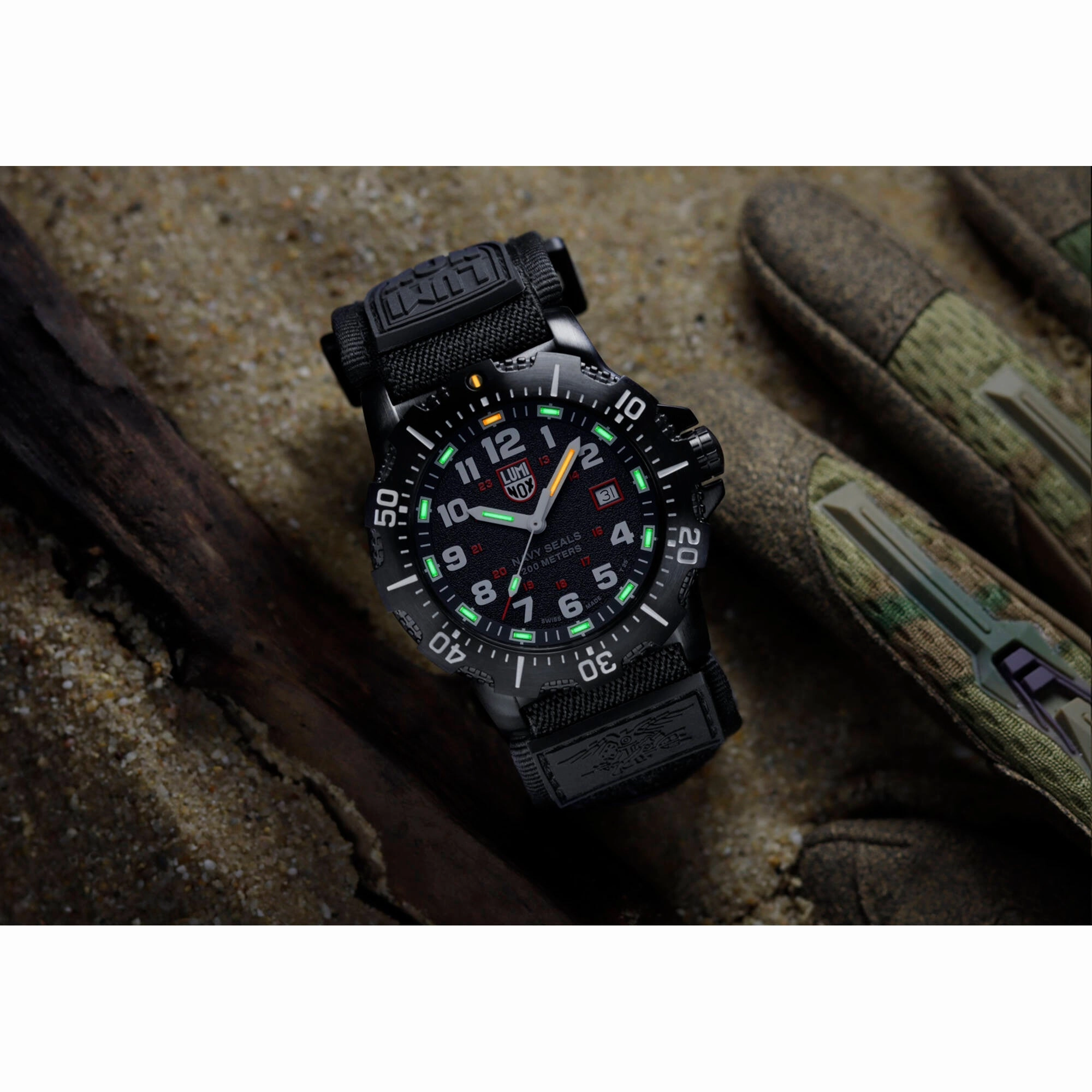 Luminox Men's Watch Set - Navy Seal 4230 Series Quartz Black Dial Strap | XS.4231.SET