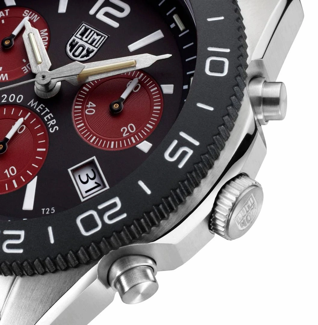 Luminox Pacific Diver Chronograph Stainless Steel Black Dial Burgundy Rubber Interchangeable Black Rubber Strap Day/Date Divers Quartz Mens Watch XS.3155.1.SET