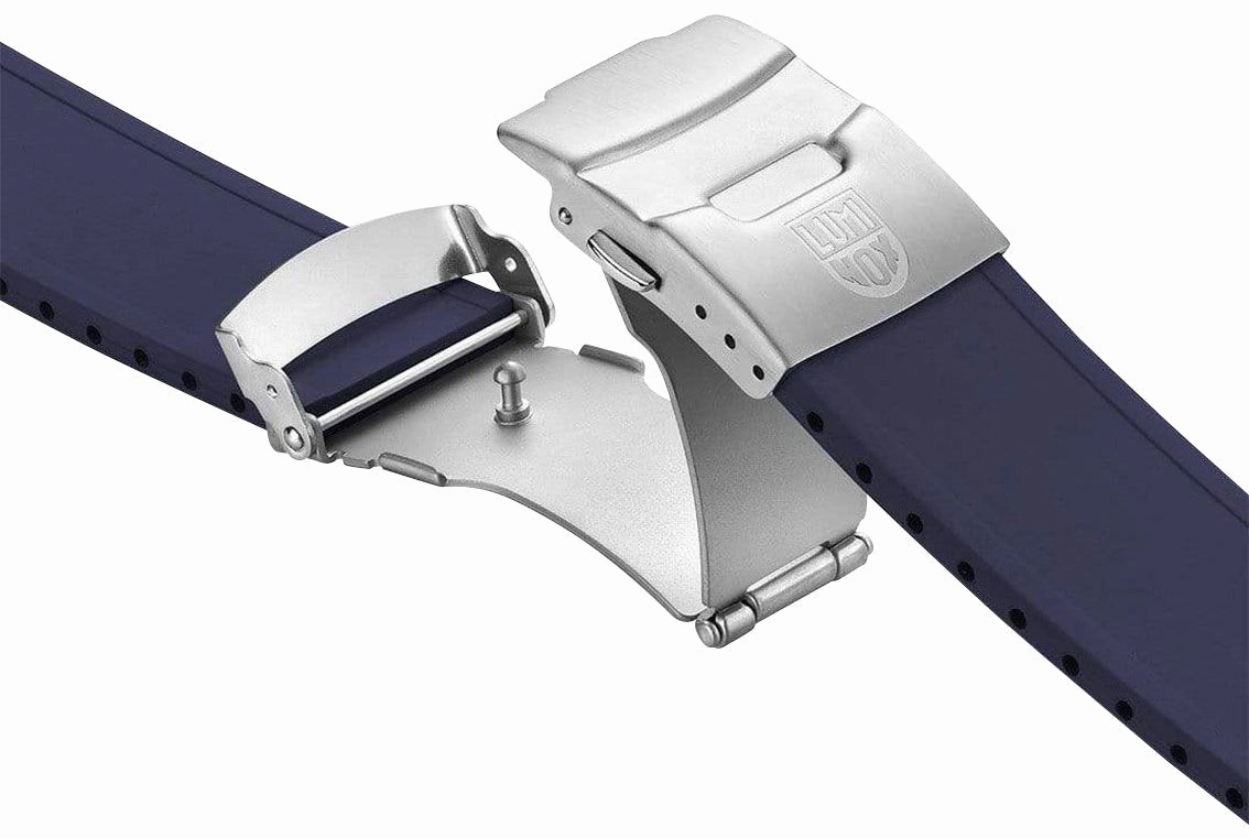 Luminox Pacific Diver Stainless Steel Blue Dial Blue Rubber Strap Date Divers Quartz Mens Watch XS.3123.DF
