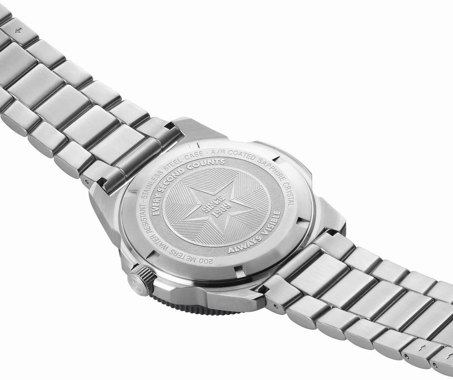 Luminox Pacific Diver Stainless Steel Green Dial Date Quartz Mens Watch XS.3137