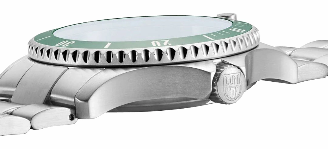 Luminox Sport Timer Automatic Stainless Steel Green Dial Day/Date Divers Mens Watch XS.0937