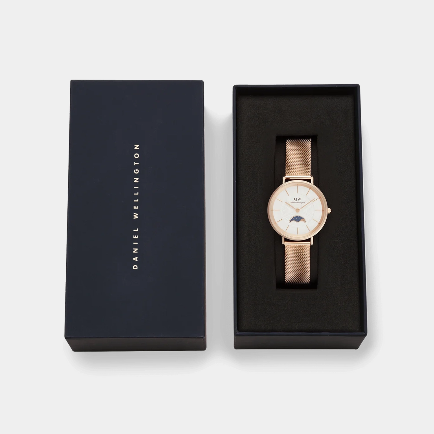 Petite Lune Melrose Women Quartz White Dial Analog Mesh Watch DW00100773