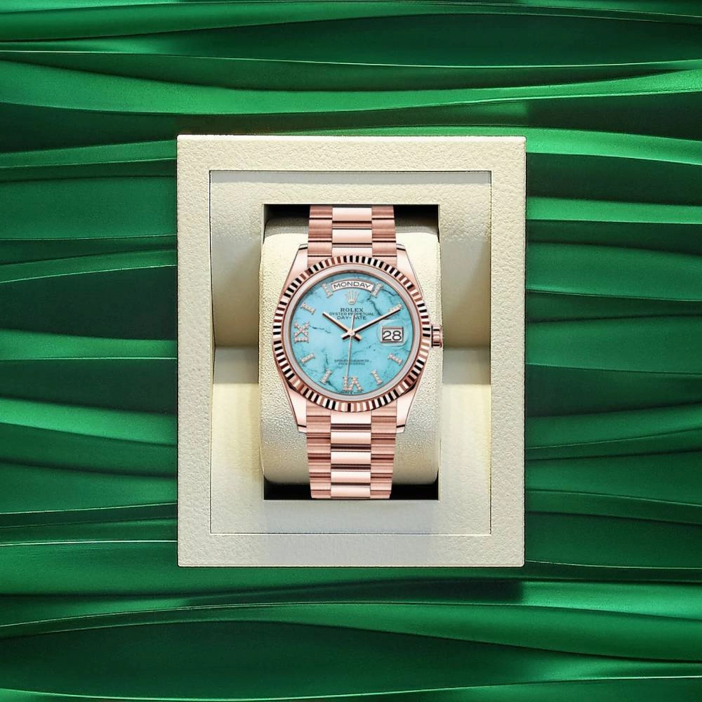 Rolex Day Date 40mm - Ref: 128235 - Tiffany Blue Turqouise Roman Dial & Fluted Bezel, 18K Rose Gold President Bracelet Men's Watch