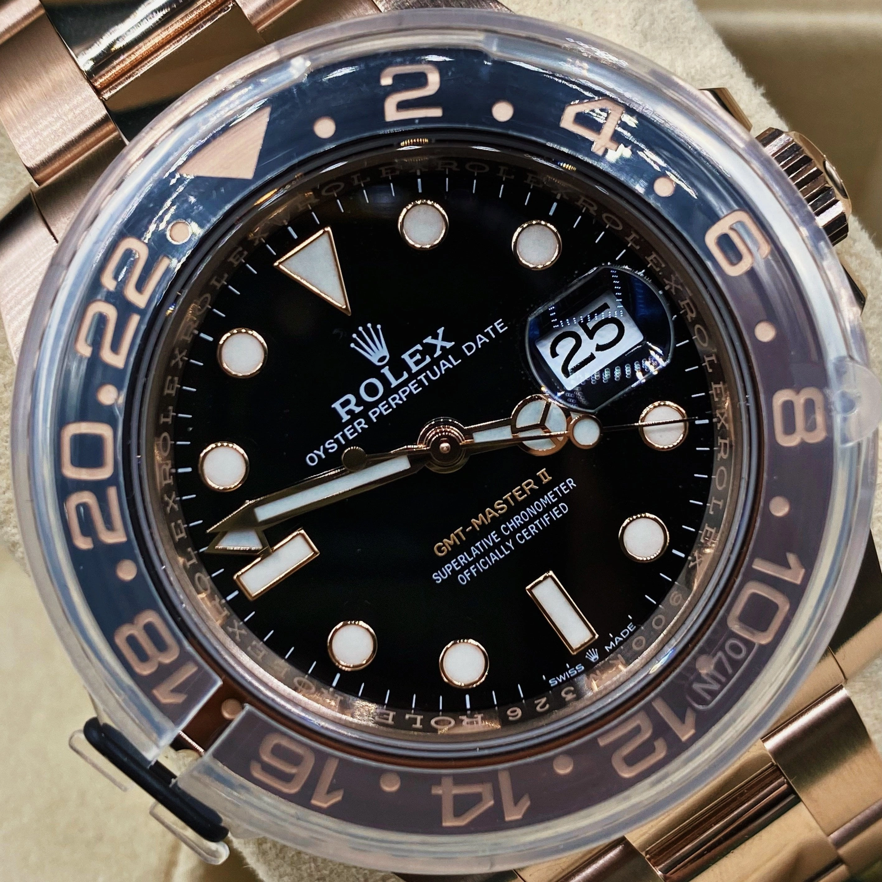 Rolex GMT-Master II "Rootbeer" 40mm - Ref: 126715chnr-0001 - Black Dial, Brown & Black Ceramic Bezel, 18K Rose Gold Oyster Bracelet Men's Watch