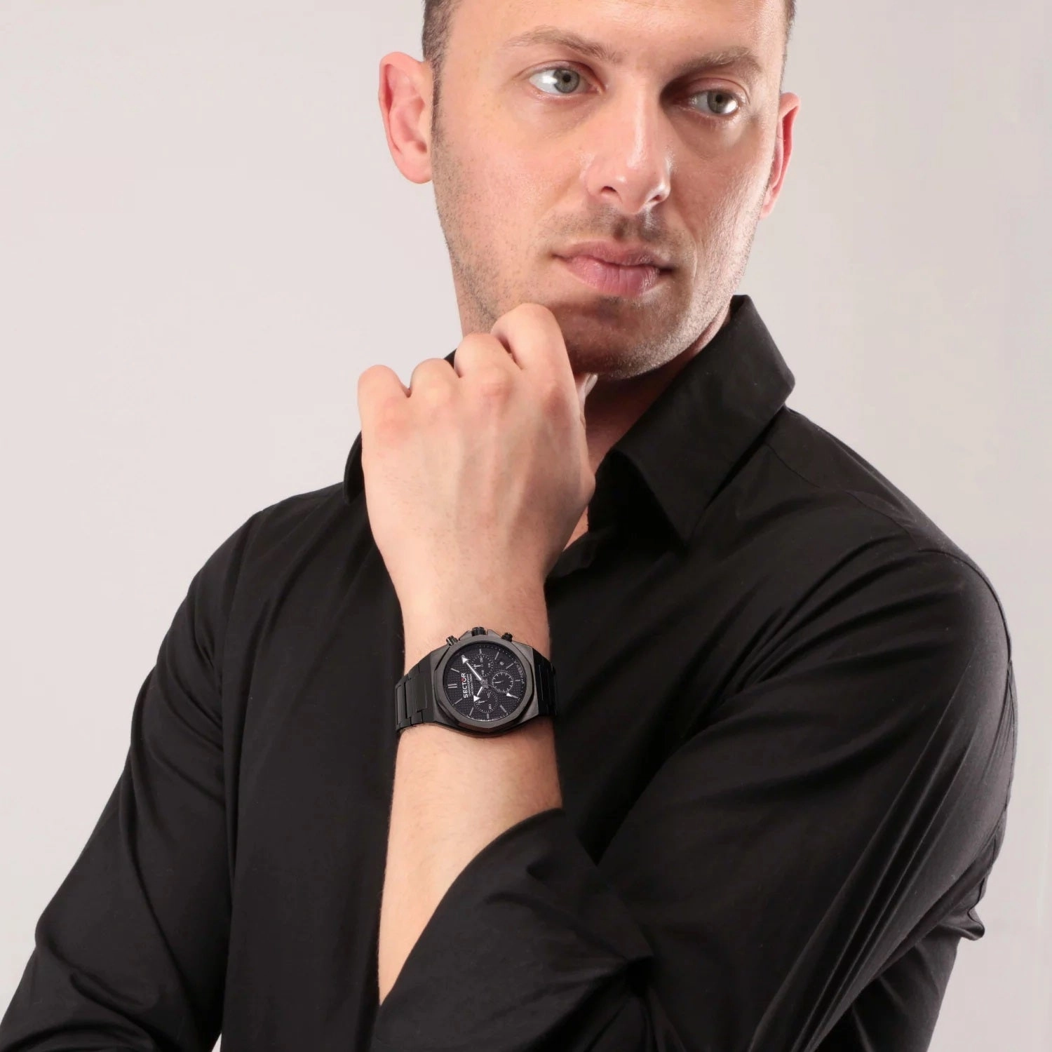 Sector 960 Black Bracelet Watch R3273628001