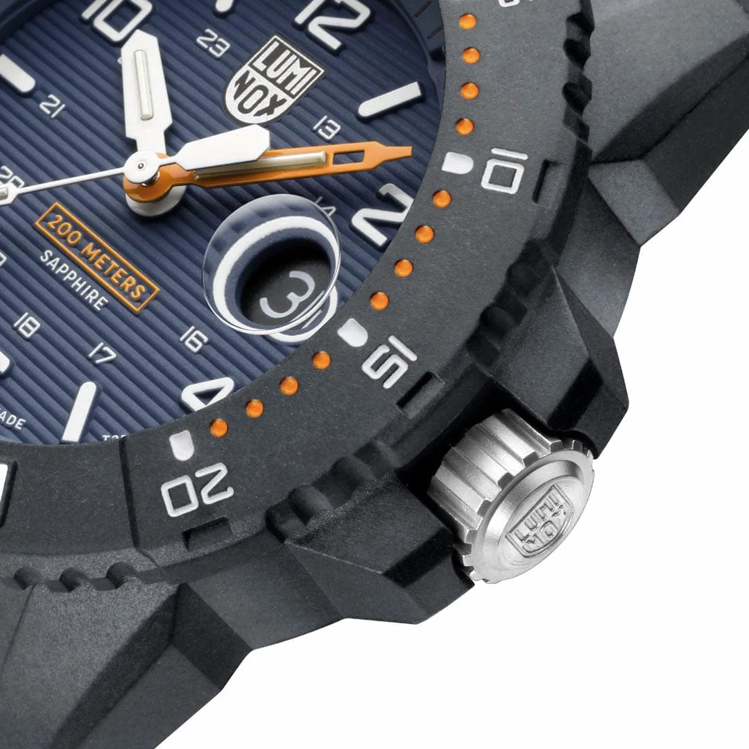 Special Edition Luminox Navy SEAL Foundation CARBONOX Blue Dial Black Rubber Strap Date Divers Quartz Mens Watch XS.3602.NSF