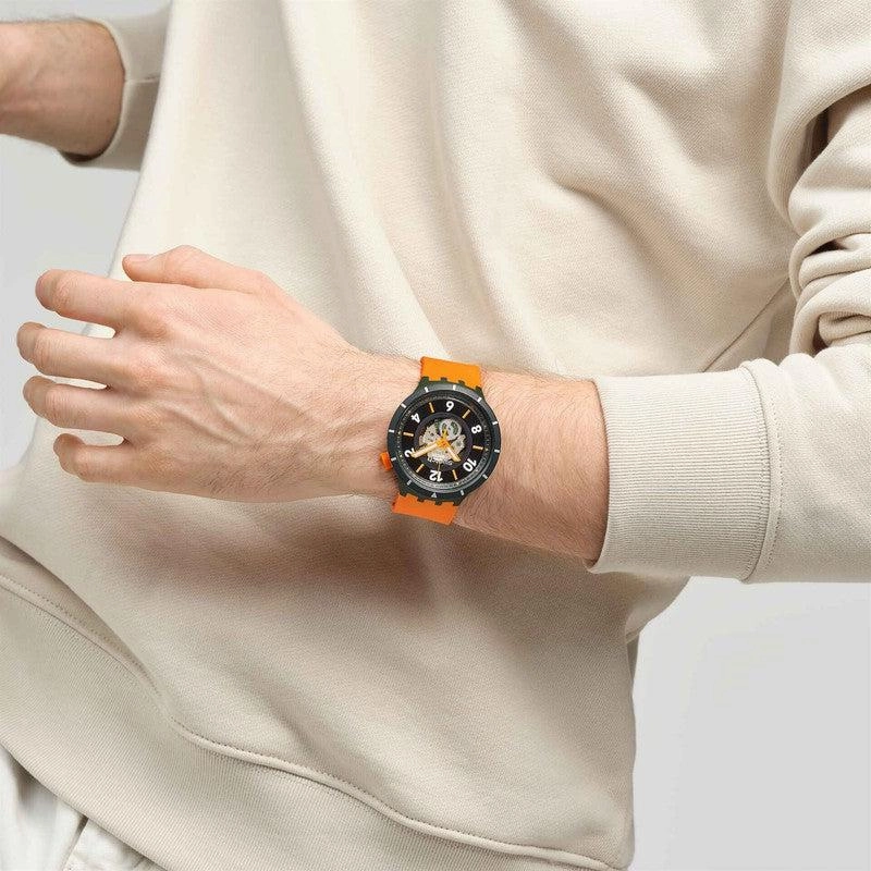 Swatch FALL-IAGE Watch SB03G107