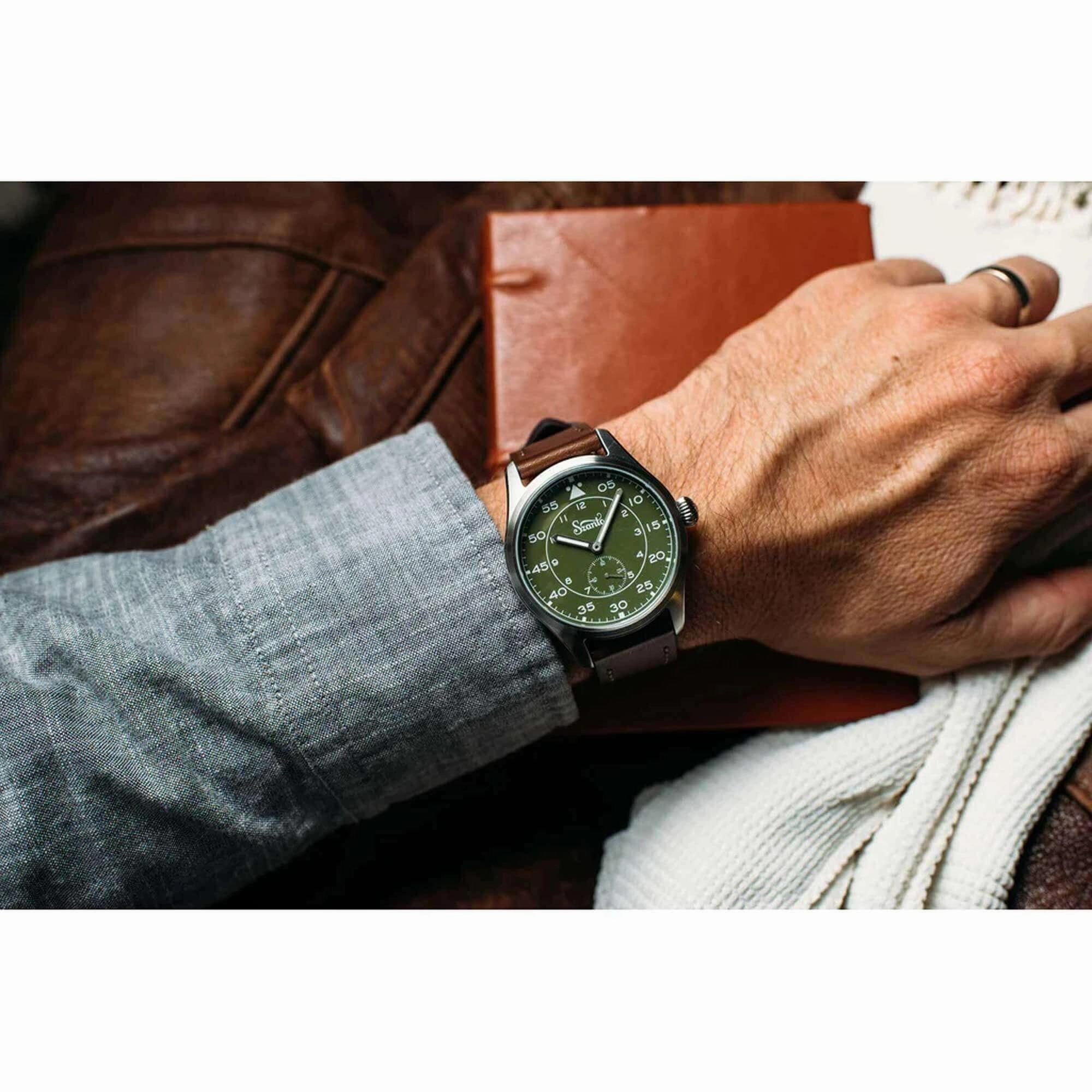 Szanto Men's Quartz Watch - Heritage Aviator Small Seconds Green Dial Strap | SZ 2755