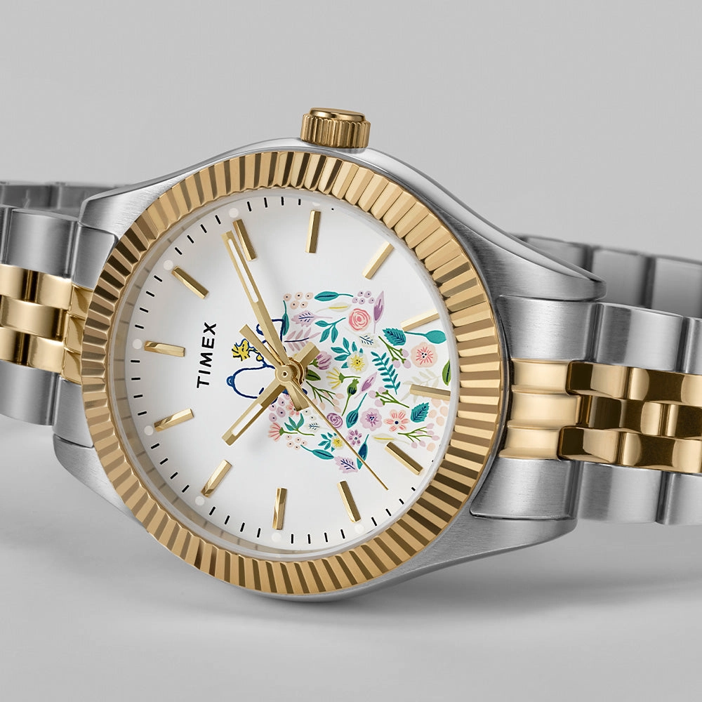 Timex X Peanuts Timex Legacy 3-Hand 34mm Stainless Steel Band