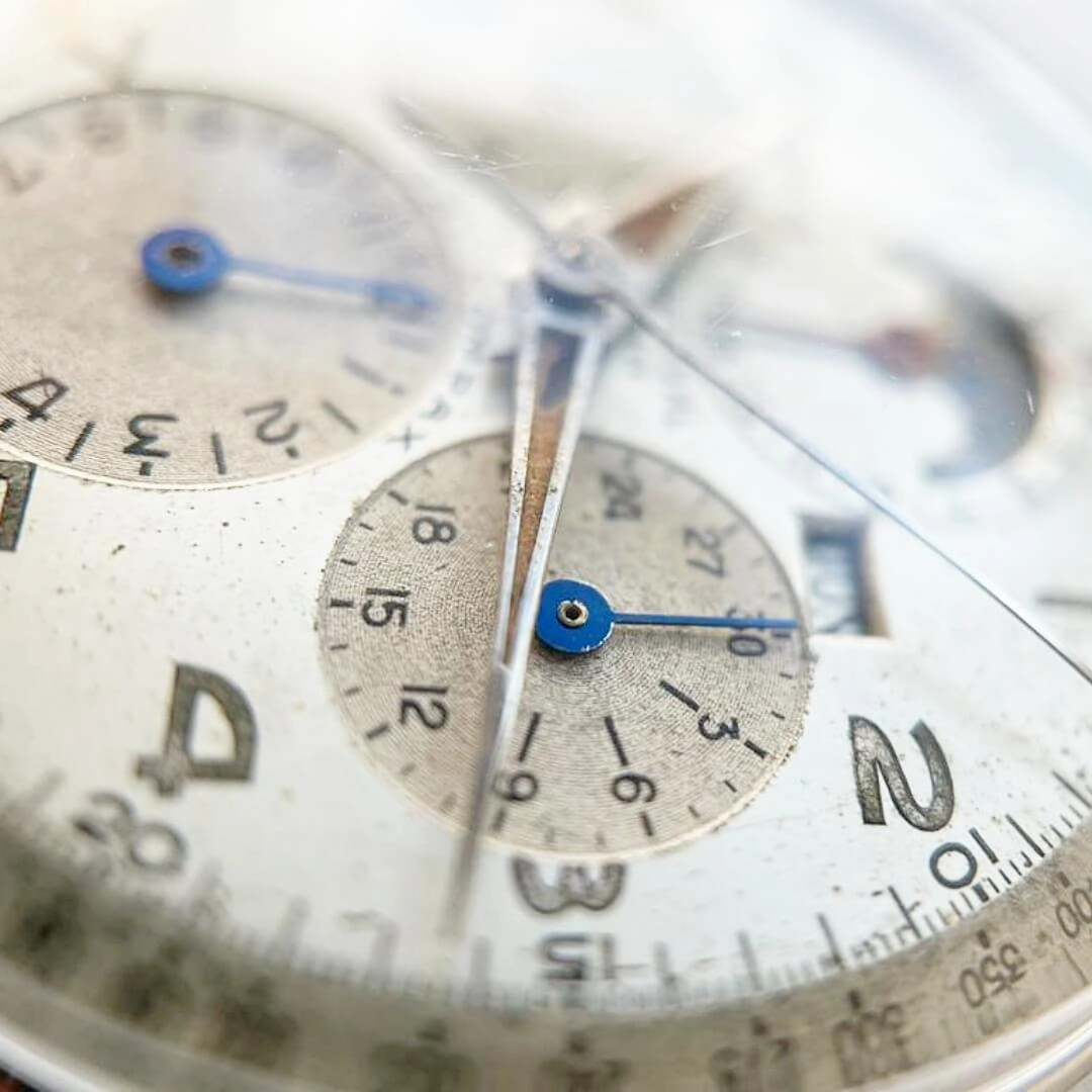 Universal Genve Tri-Compax 22258, Circa 1944
