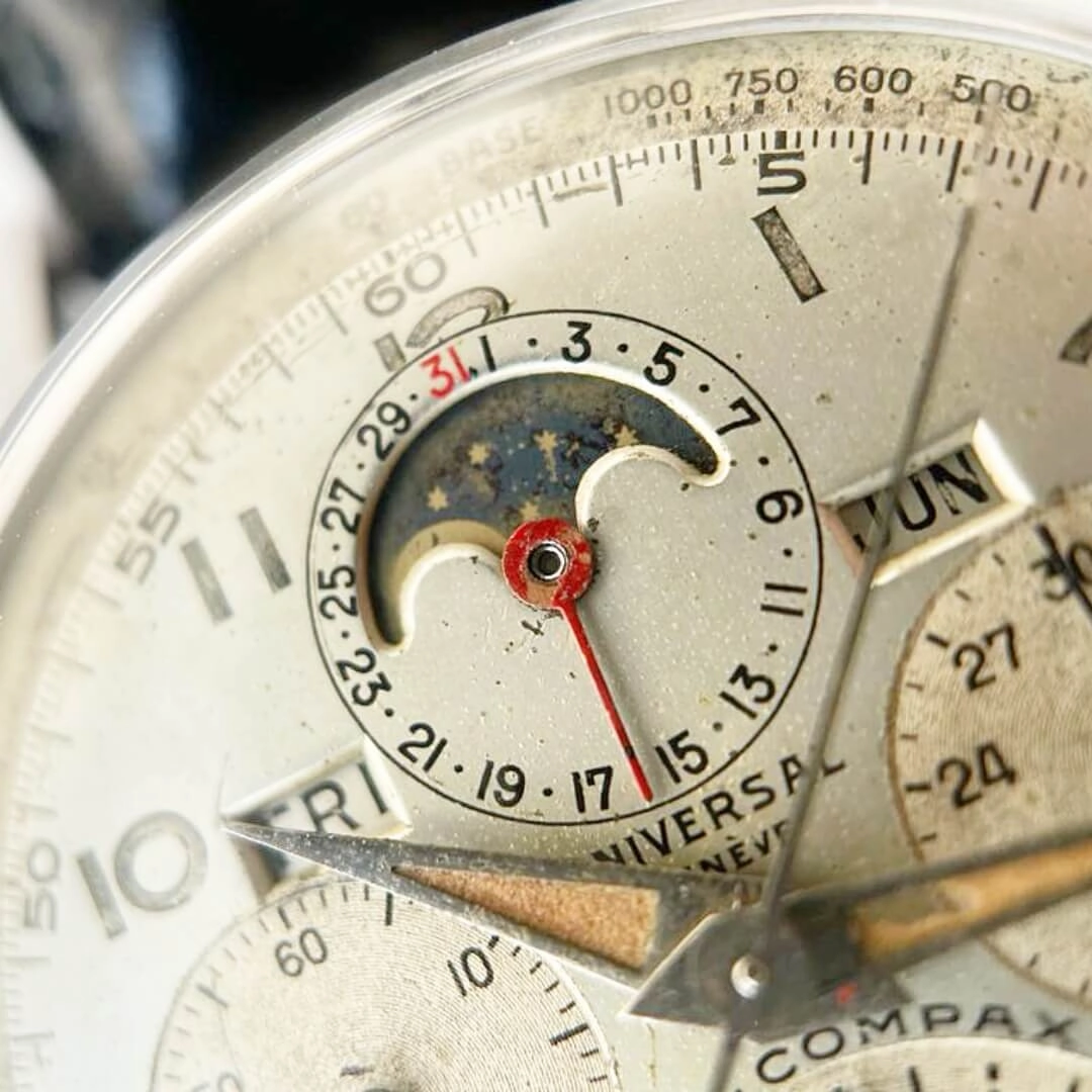 Universal Genve Tri-Compax 22258, Circa 1944