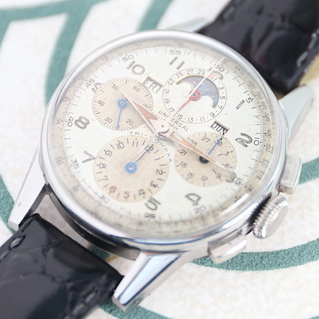 Universal Genve Tri-Compax 22258, Circa 1944