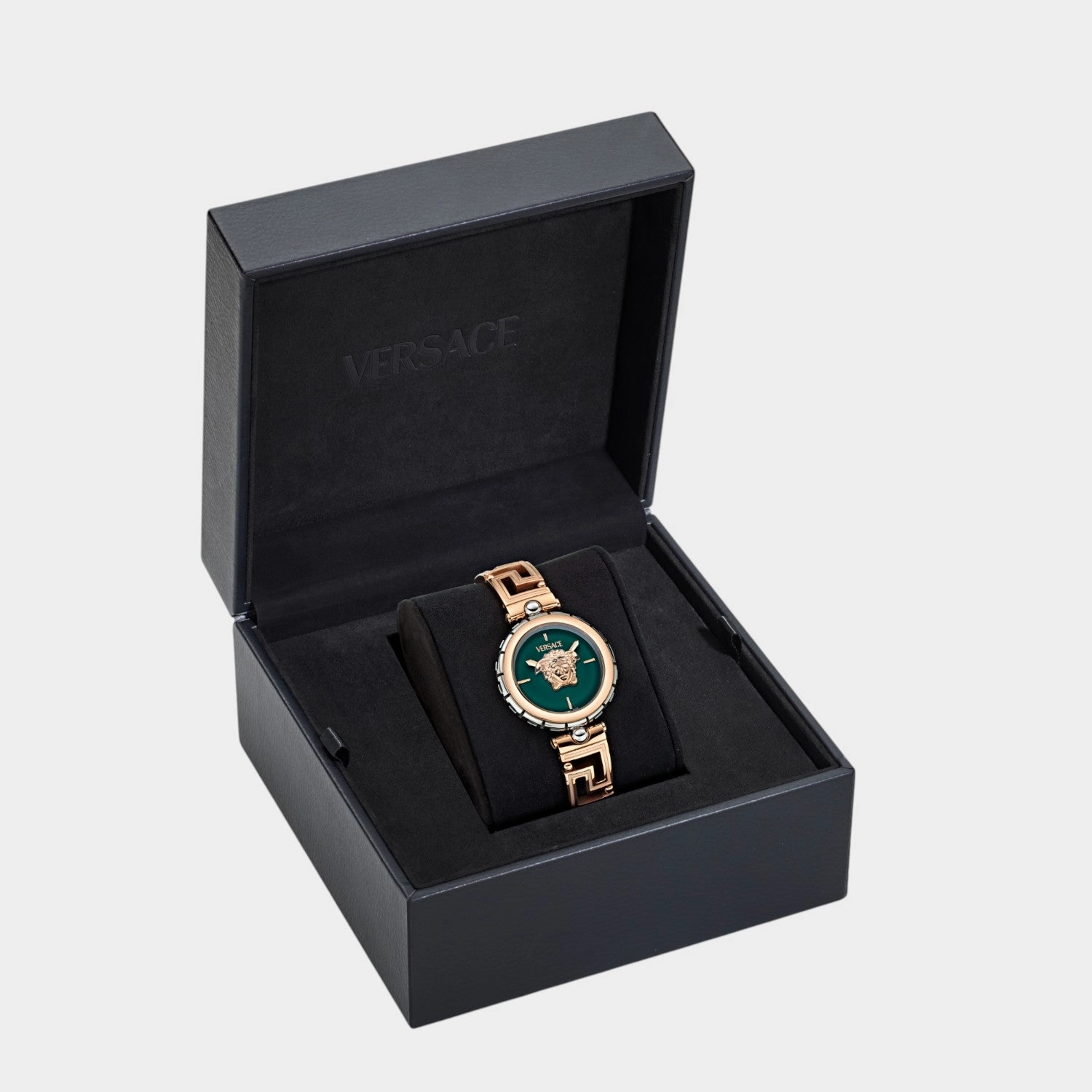 Women Quartz Green Dial Analog Stainless Steel Watch VE0B00425