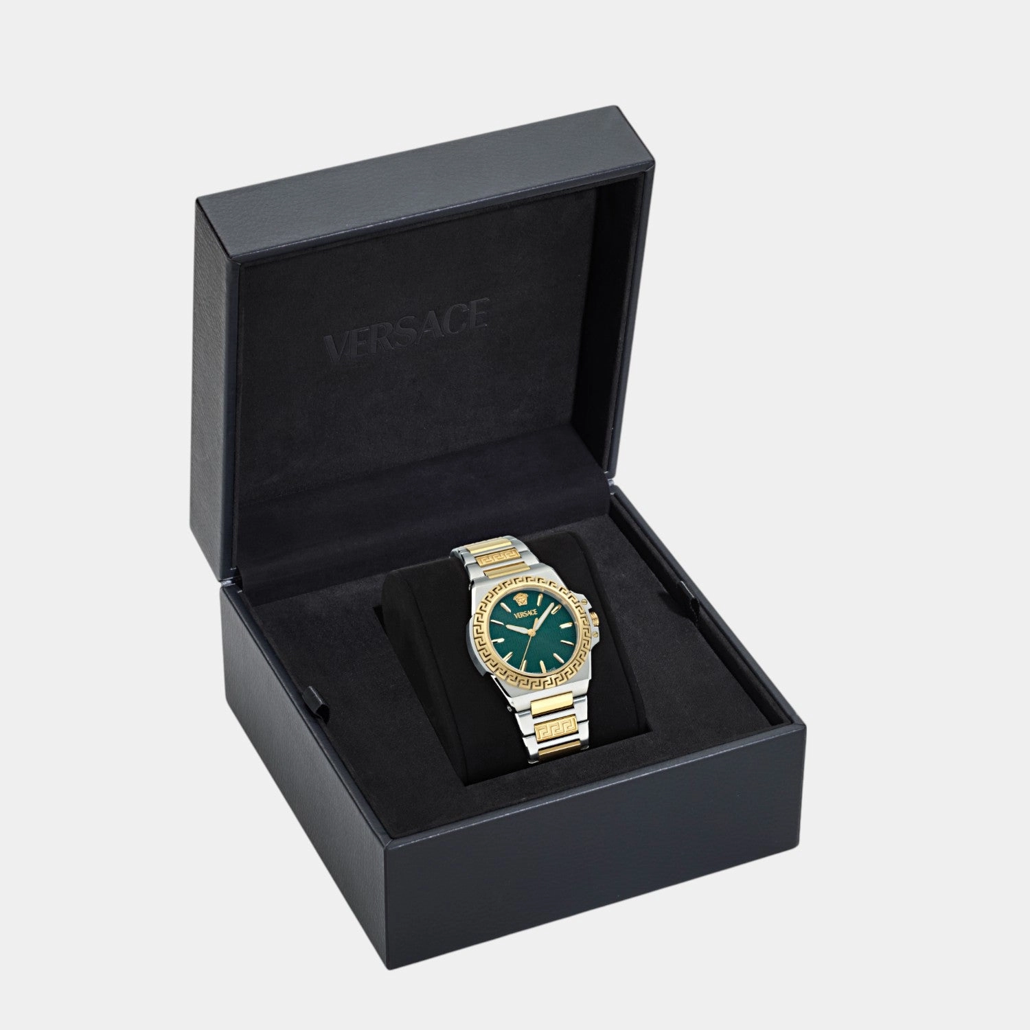 Women Quartz Green Dial Analog Stainless Steel Watch VE0D00425